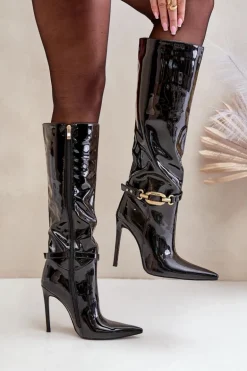 Lakierowane Kozaki Na Szpilce Ze Złotą Ozdobą Czarne Tistaria