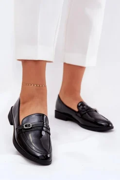Lakierowane Mokasyny Damskie Z Ozdobną Sprzączką Czarne Mollan