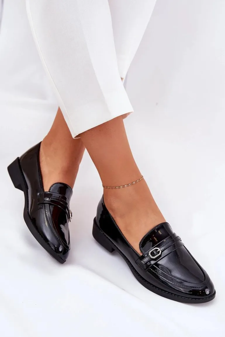 Lakierowane Mokasyny Damskie Z Ozdobną Sprzączką Czarne Mollan