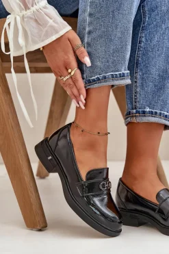 Lakierowane Mokasyny Damskie Ze Skóry Naturalnej Czarne Vinceza 58409