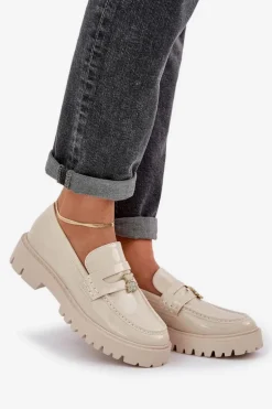 Lakierowane Mokasyny Damskie Z Przypinką Miś Beżowe Wulinea