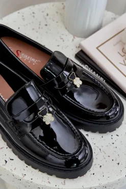 Lakierowane Mokasyny Damskie Z Przypinką Miś Czarne Wulinea