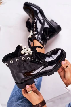 Lakierowane Ocieplane Botki Z Perełkami I Wstążką Czarne Perla