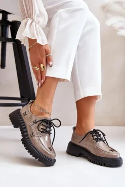 Lakierowane Półbuty Damskie Z Ozdobami Skóra Naturalna Artiker 55C1010 Ciemnobeżowe