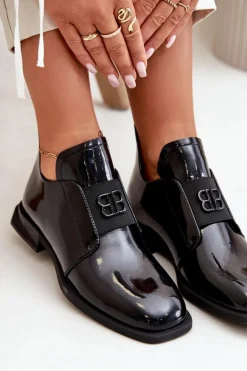 Lakierowane Półbuty Damskie Wsuwane Ze Skóry Naturalnej Czarne Vinceza 91120