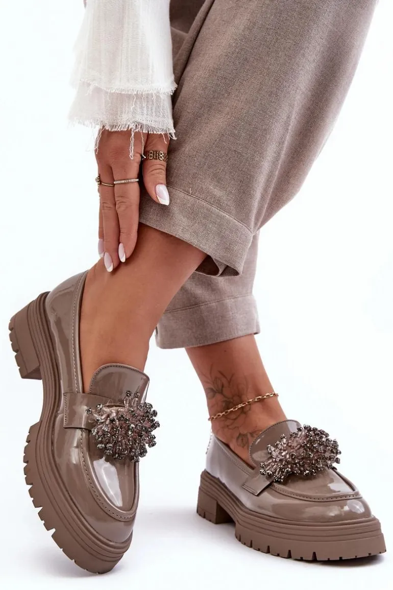 Lakierowane Półbuty Damskie Zdobione Beżowe Annella