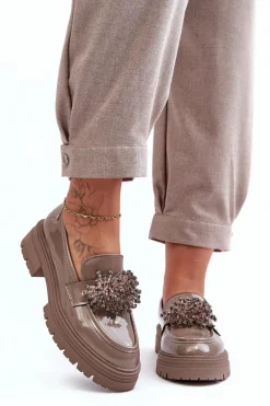 Lakierowane Półbuty Damskie Zdobione Beżowe Annella