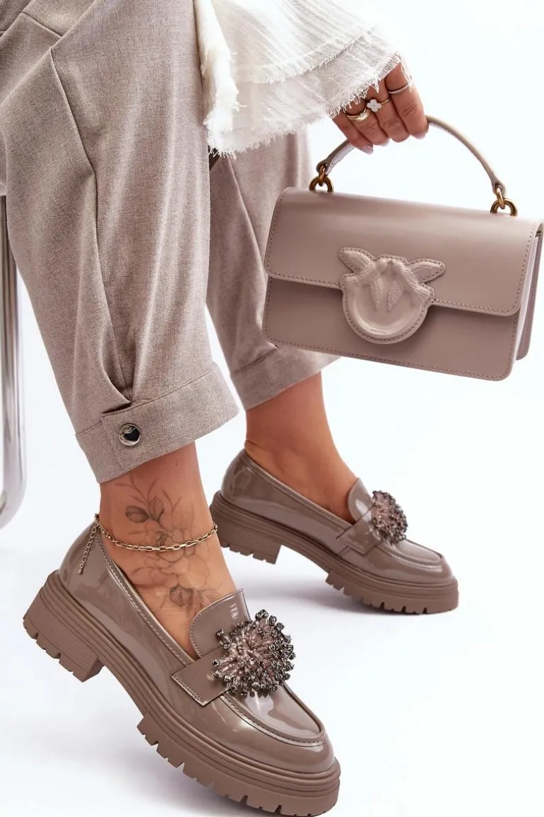 Lakierowane Półbuty Damskie Zdobione Beżowe Annella