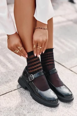 Lakierowane Półbuty Damskie Z Paskiem Czarne Vinceza 62179