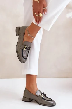 Lakierowane Półbuty Damskie Na Klocku Z Ozdobą Artiker 55C0412 Szare