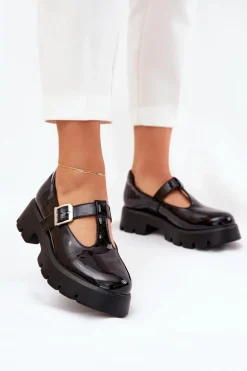 Lakierowane Półbuty Damskie Z Klamrą Na Platformie I Płaskim Obcasie Czarne Venda