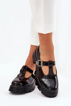 Lakierowane Półbuty Damskie Z Klamrą Na Platformie I Płaskim Obcasie Czarne Venda