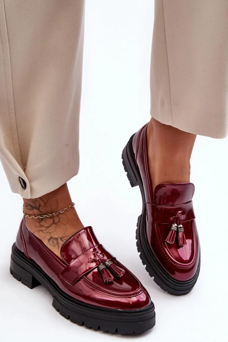 Lakierowane Półbuty Loafersy Z Frędzlami Bordowe Velenase
