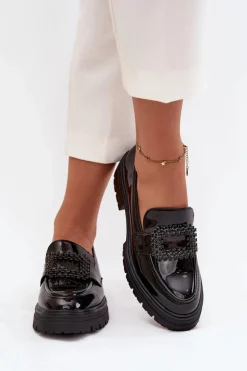 Lakierowane Półbuty Mokasyny Damskie Z Ozdobną Klamrą Czarne Luvianne