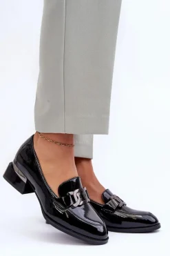 Lakierowane Półbuty Mokasyny Na Obcasie Czarne Sakina