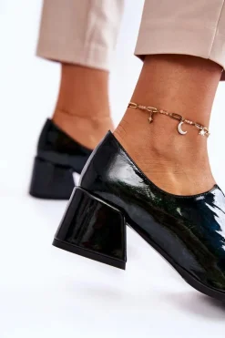 Lakierowane Półbuty Mozaika Z Transparentną Ozdobą Zielone Delaver