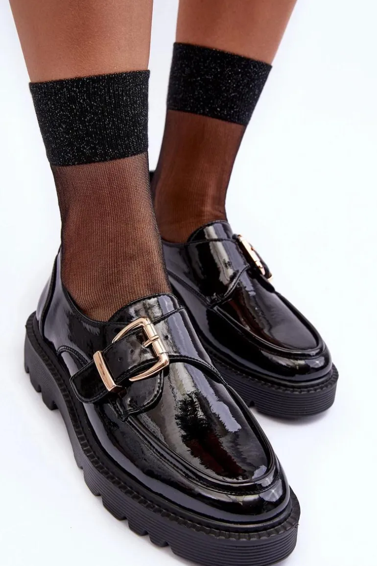 Lakierowane Półbuty Na Płaskim Obcasie Z Klamrą Czarne Meara