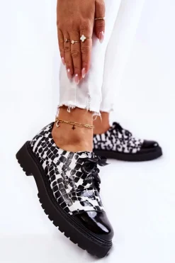 Lakierowane Półbuty Wiązane Laura Messi 2441 Czarno-Białe