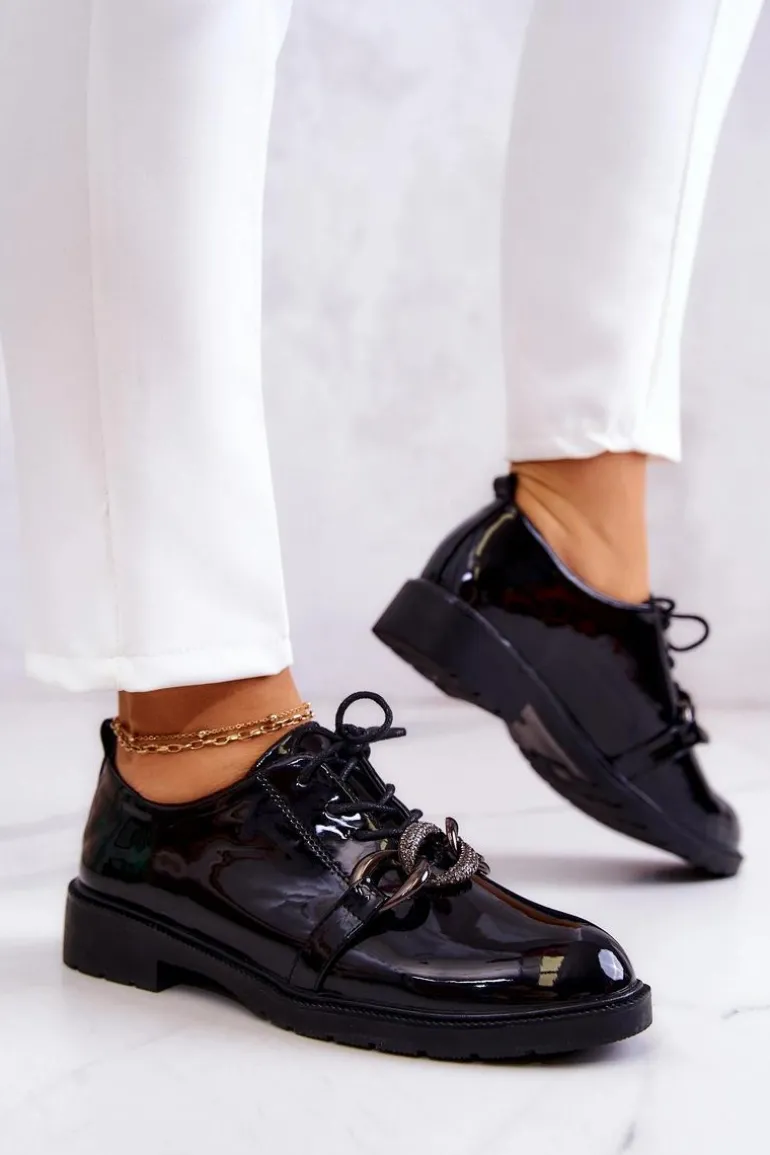 Lakierowane Półbuty Wiązane Z Ozdobą Czarne Larosa
