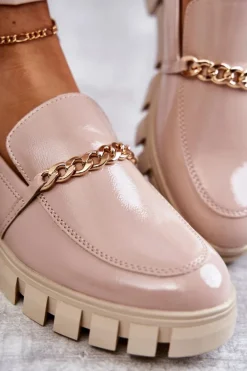 Lakierowane Półbuty Z Łańcuszkiem Beżowe Anne