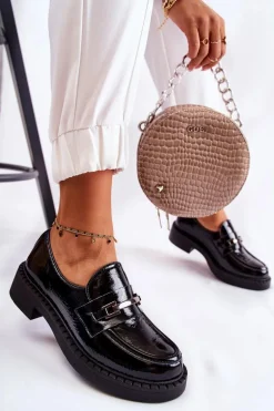 Lakierowane Półbuty Ze Srebrną Ozdobą Czarne Lemar Hestill