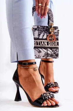 Lakierowane Sandałki Na Obcasie Z Kryształkami Czarne Destiney