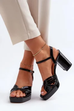 Lakierowane Sandały Damskie Na Słupku Czarne D&A MR38-668