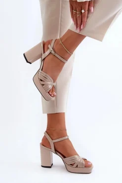 Lakierowane Sandały Damskie Na Słupku Beżowe D&A MR38-668