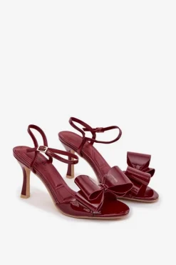Lakierowane Sandały Na Szpilce Z Kokardą Bordowe Noliva