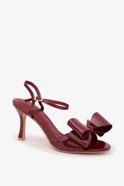 Lakierowane Sandały Na Szpilce Z Kokardą Bordowe Noliva