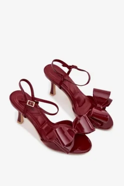 Lakierowane Sandały Na Szpilce Z Kokardą Bordowe Noliva