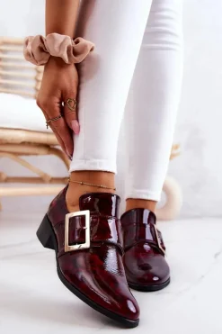 Lakierowane Skórzane Półbuty Ze Sprzączką Bordowe Taliya