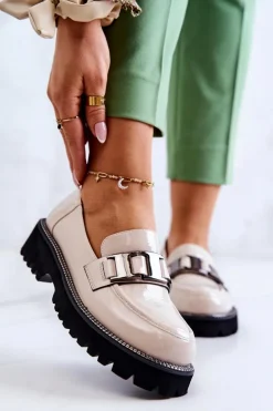 Lakierowane Skórzane Półbuty Jasnobeżowe Corine