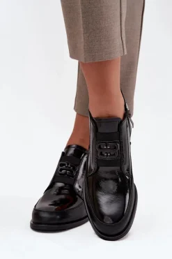 Lakierowane Skórzane Półbuty Damskie Na Niskim Obcasie Z Ozdobnym Detalem Vinceza 91161 Czarne