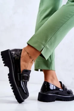 Lakierowane Skórzane Półbuty Czarne Corine