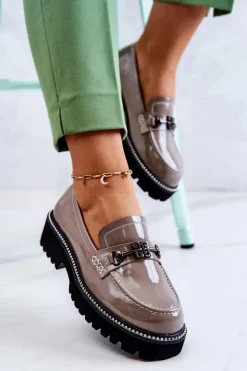 Lakierowane Skórzane Półbuty Z Ozdobą Jasnobrązowe Adison