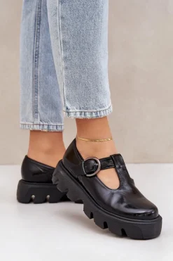 Lakierowane Skórzane Półbuty Z Klamrą Zazoo 20183 Czarne