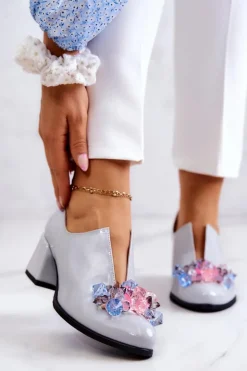 Lakierowane Skórzane Półbuty Gładkie Z Ozdobą Szare Delaver