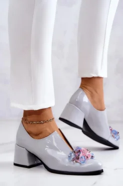 Lakierowane Skórzane Półbuty Gładkie Z Ozdobą Szare Delaver