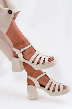 Lakierowane Skórzane Sandały Damskie Na Słupku Vinceza 66621 Jasnobeżowe