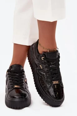Lakierowane Sneakersy Damskie Na Platformie Lee Cooper LCJ-25-09-3870 Czarne
