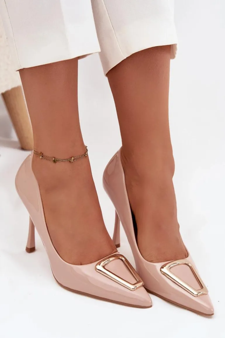 Lakierowane Szpilki Ze Złotym Detalem Beżowe Paivelle