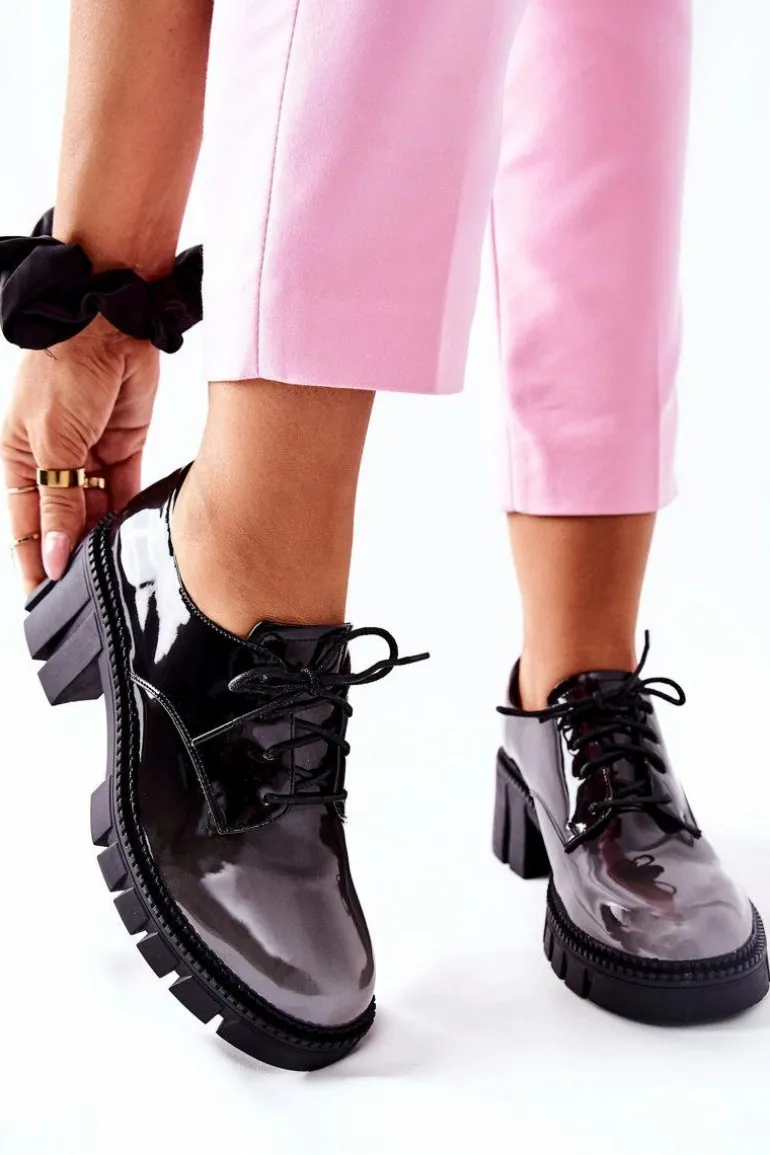 Lakierowane Wiązane Półbuty Czarno-Szare Mosy