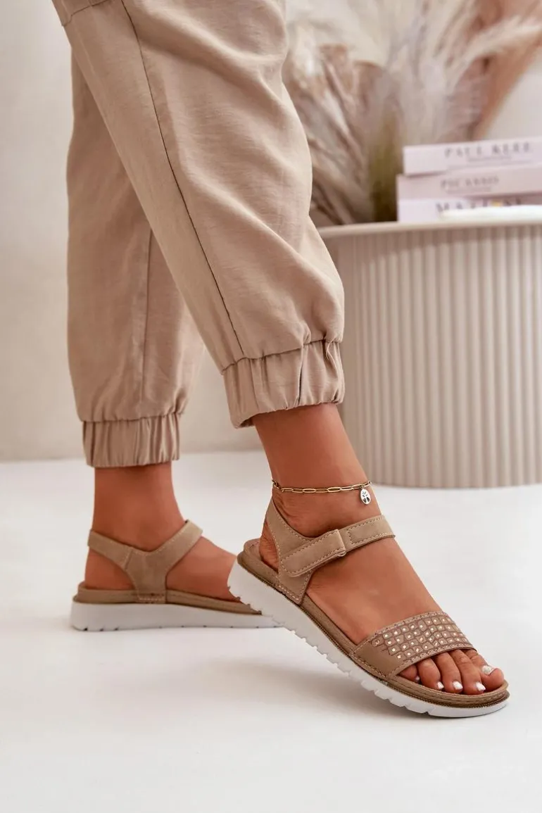 Lekkie I Wygodne Zdobione Sandały Damskie Na Rzep Ciemnobeżowe Inblu CN000039