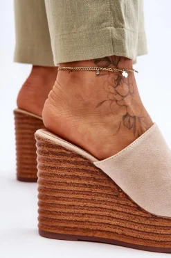 Lekkie Klapki Na Masywnej Platformie Beżowe Good Vibe