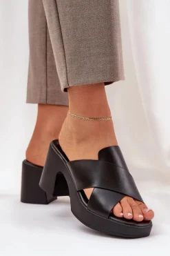 Lekkie Klapki Na Słupku Z Eko Skóry Czarne Kacaria