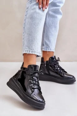 Lekkie Lakierowane Buty Sportowe Na Platformie Skóra Naturalna Artiker 55C1049 Czarne