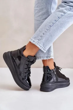 Lekkie Lakierowane Buty Sportowe Na Platformie Skóra Naturalna Artiker 55C1049 Czarne