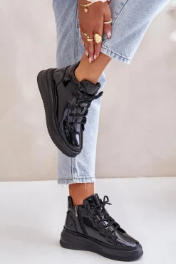 Lekkie Lakierowane Buty Sportowe Na Platformie Skóra Naturalna Artiker 55C1049 Czarne