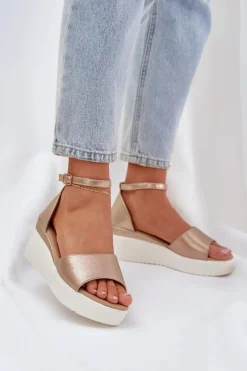 Lekkie Sandały Na Platformie I Delikatnym Koturnie Złote Gillifia